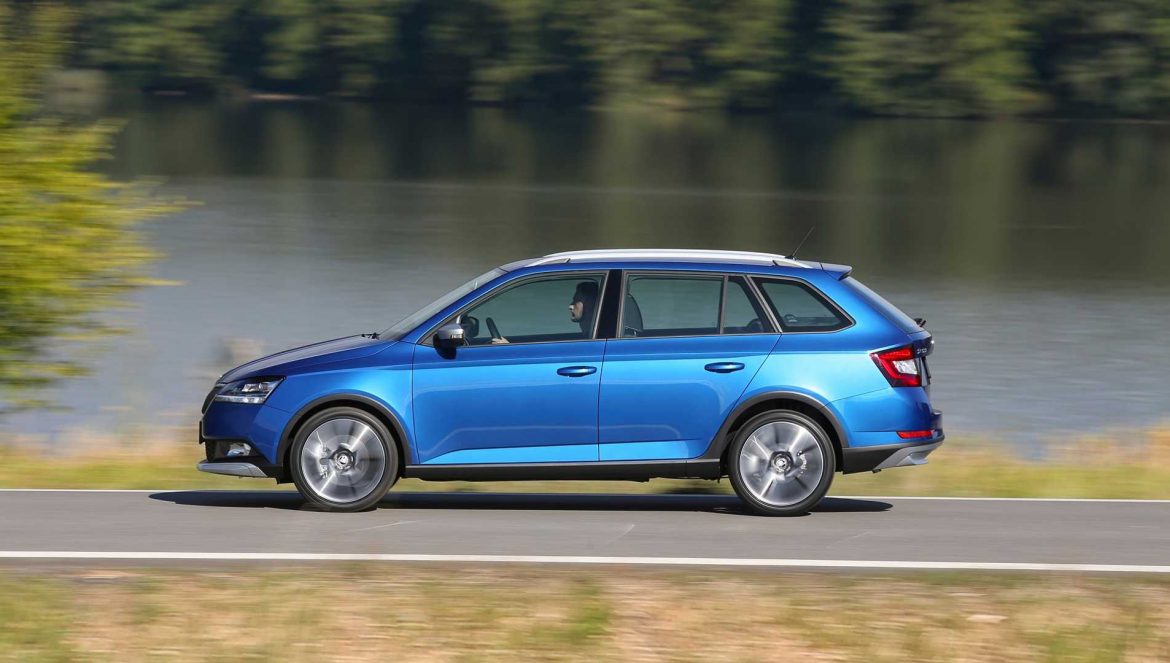 Maxima de LA, Cyan de racing, Scoutline pentru aventuri și un Hilux aniversar