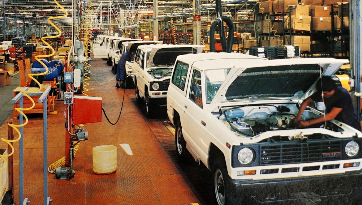 (Video) Patrol aniversar, Audi la CES, Infiniti EV și Jeep iernatic