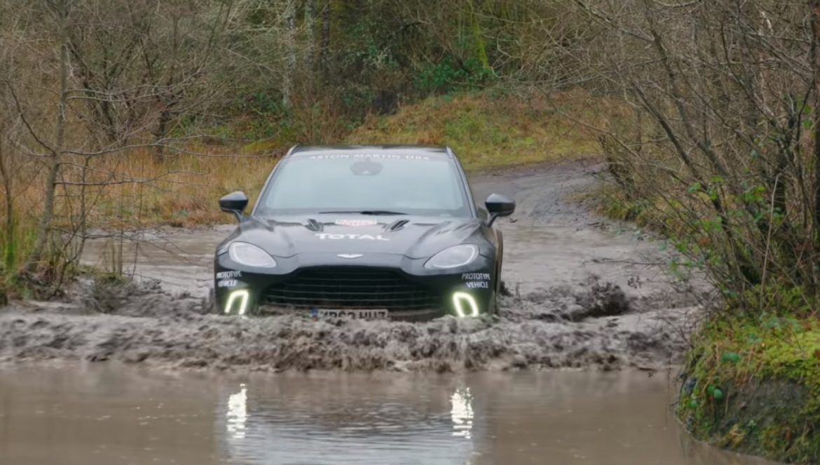 Aston DBX e SUV, BMW e 48V cu 20d
