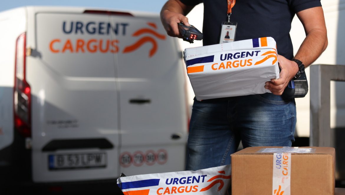 Urgent_Cargus