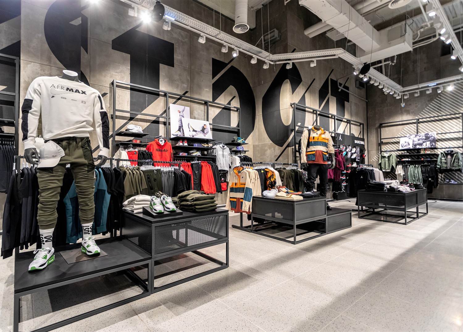 Noul store Nike din România s-a deschis AFI Cotroceni