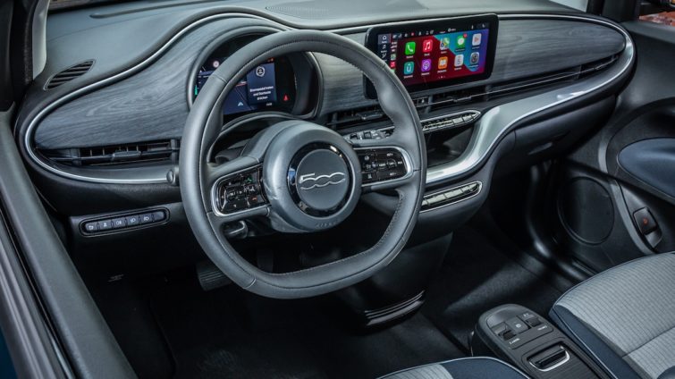 Fiat-500e-interior