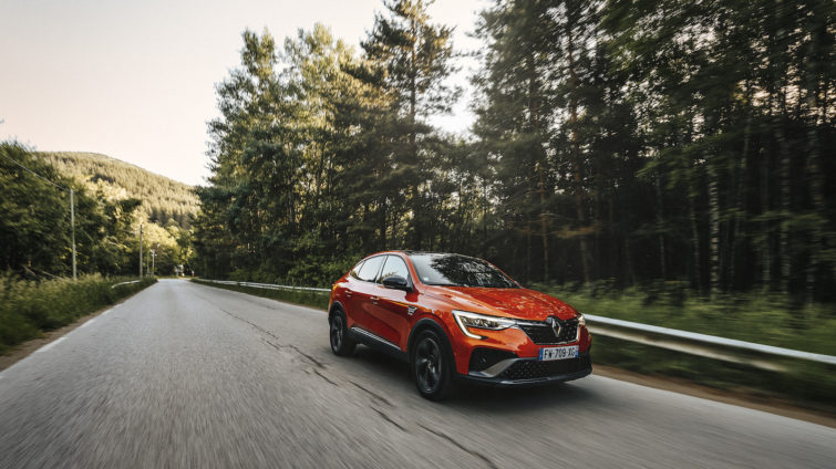 Renault Arkana E-Tech Hybrid_7