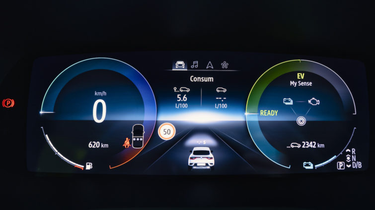 Renault Arkana E-Tech Hybrid_7