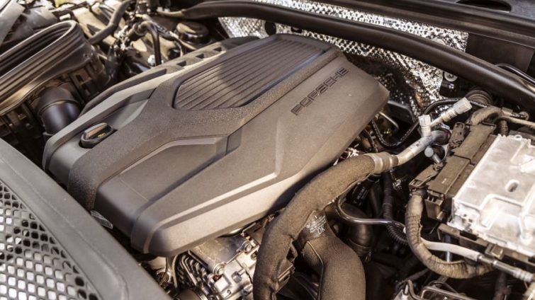 motor 2 litri turbo Porsche Macan facelift