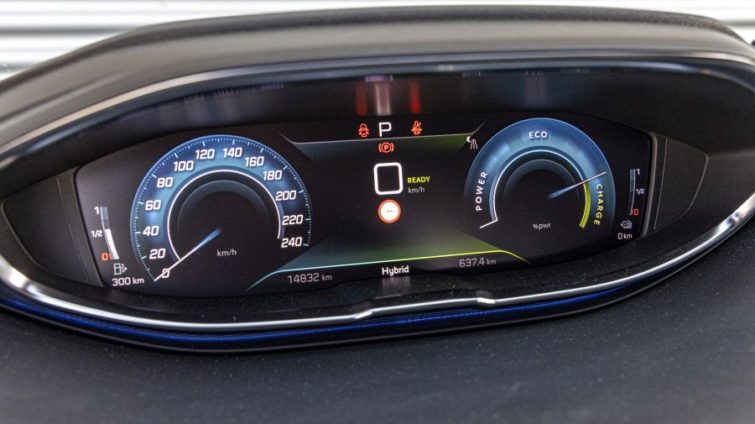 test peugeot 3008 PHEV AWD