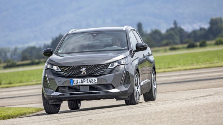 test peugeot 3008 PHEV AWD