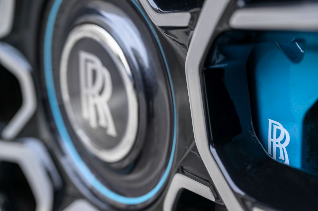 test Rolls-Royce Ghost Black Badge