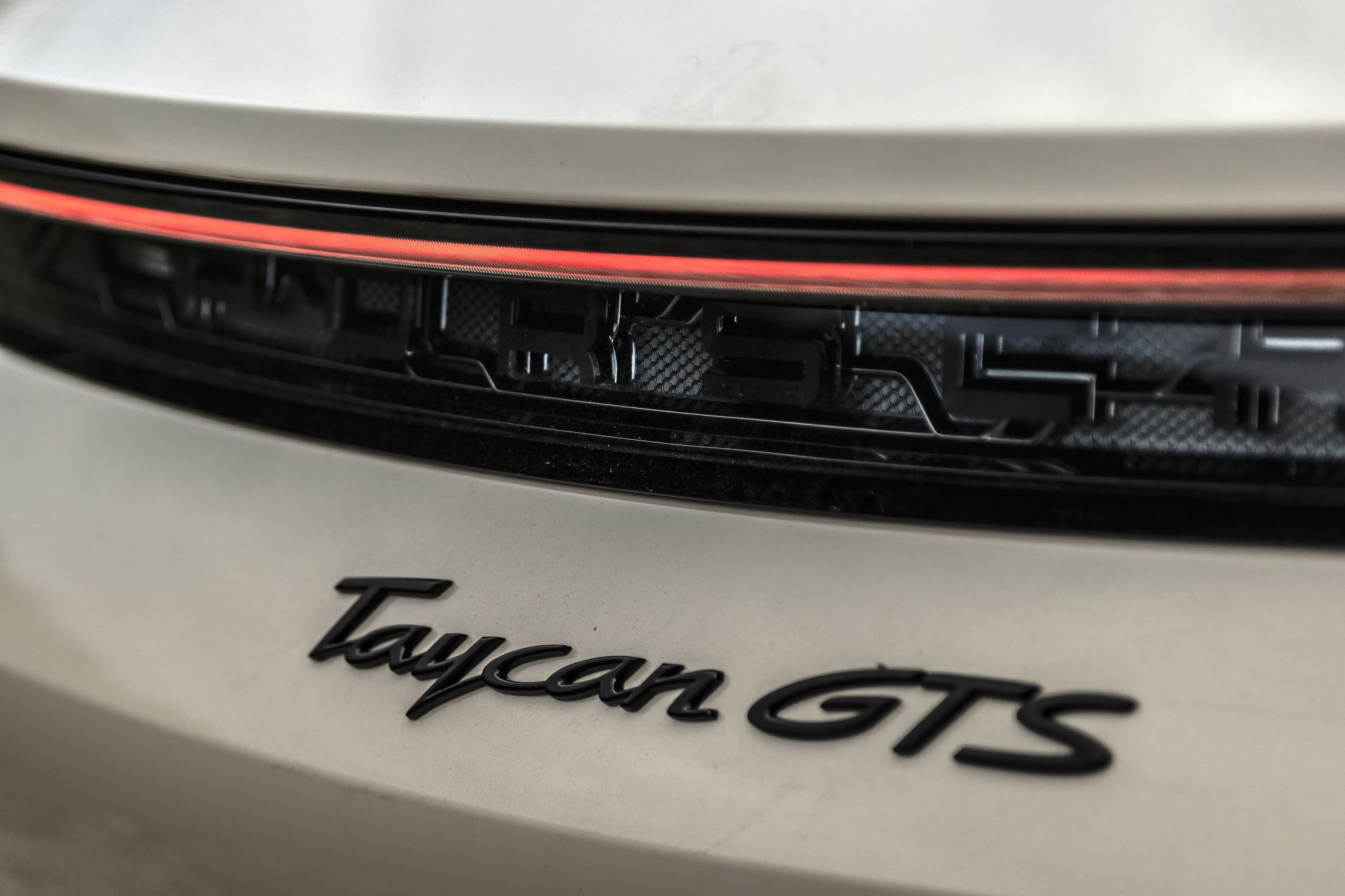 test comparativ Porsche taycan GTS