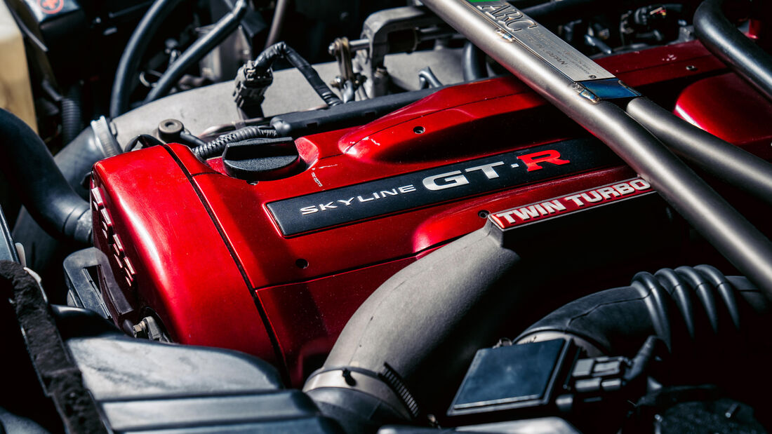 Paul Walker - Nissan Skyline GT-R