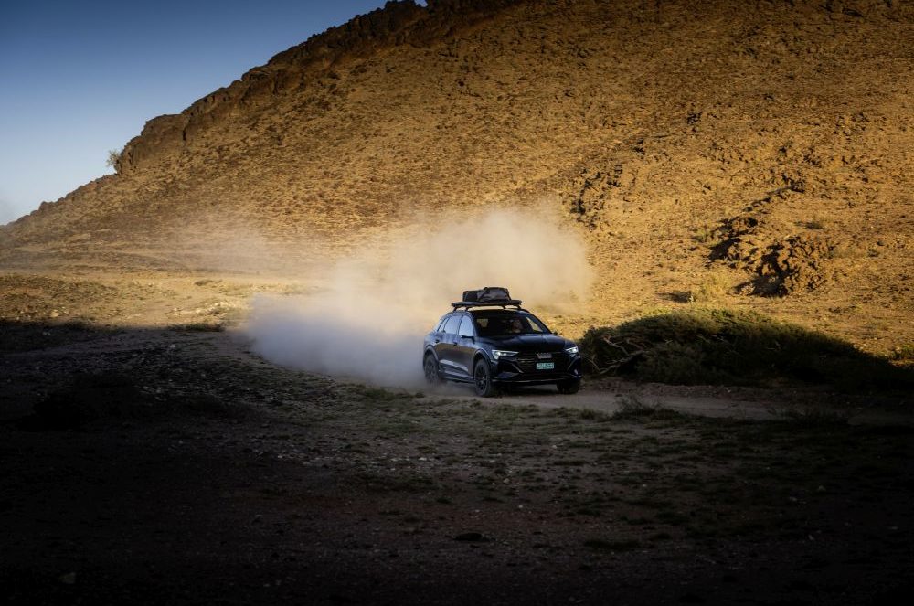 Audi Q8 e-tron edition Dakar