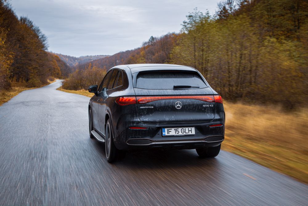 test Mercedes-AMG EQE 43 SUV 