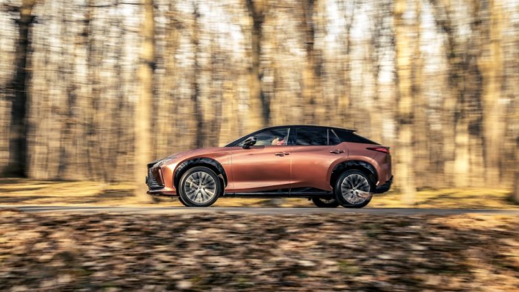 Lexus RZ 450e
