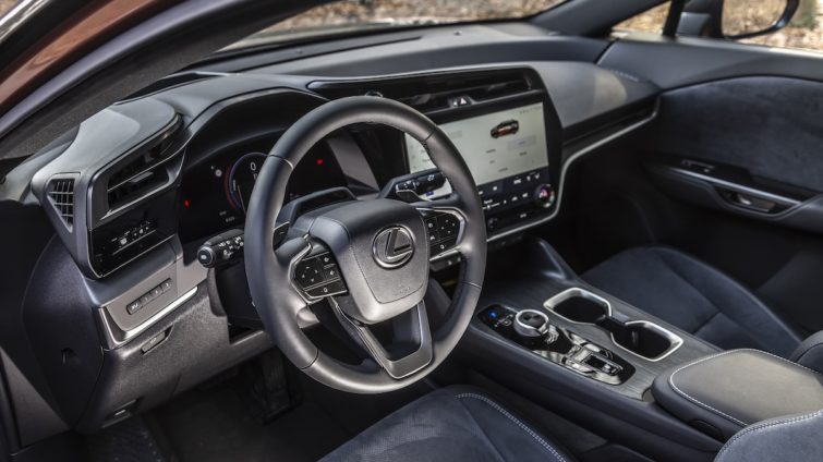 Lexus RZ 450e