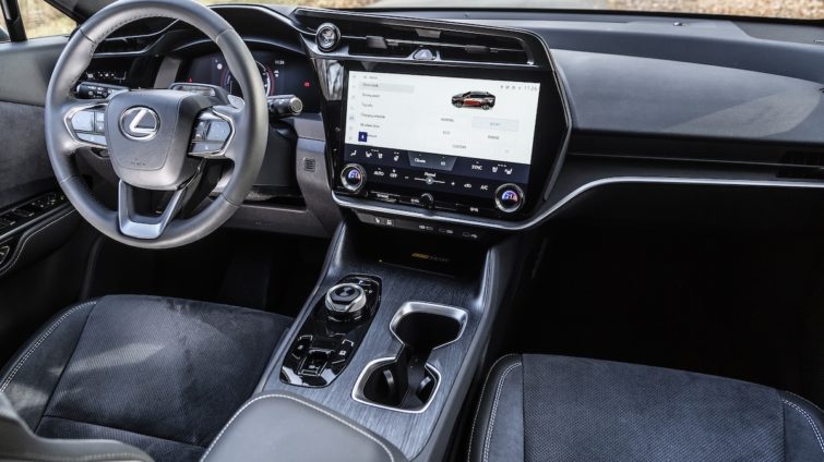 Lexus RZ 450e
