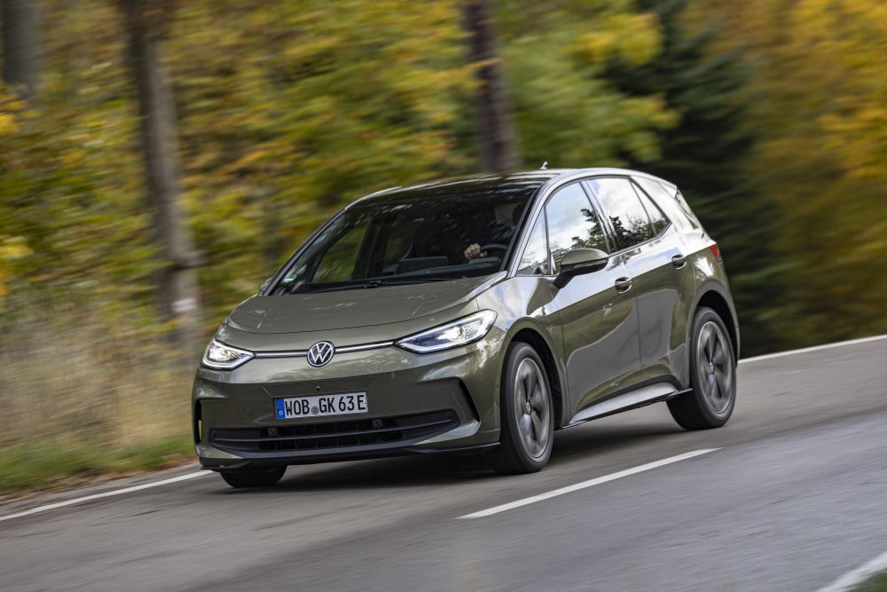 test comparativ Hyundai Kona vs VW ID.3 facelift 2024