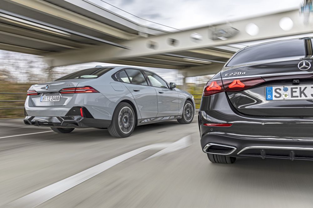 Test comparativ BMW 520 d xDrive vs Mercedes E 220 d 4Matic