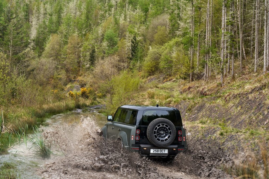 Land Rover Defender Octa
