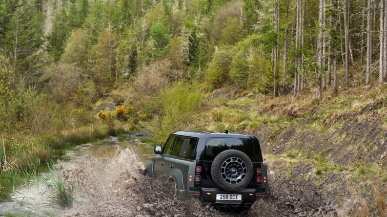 Land Rover Defender Octa