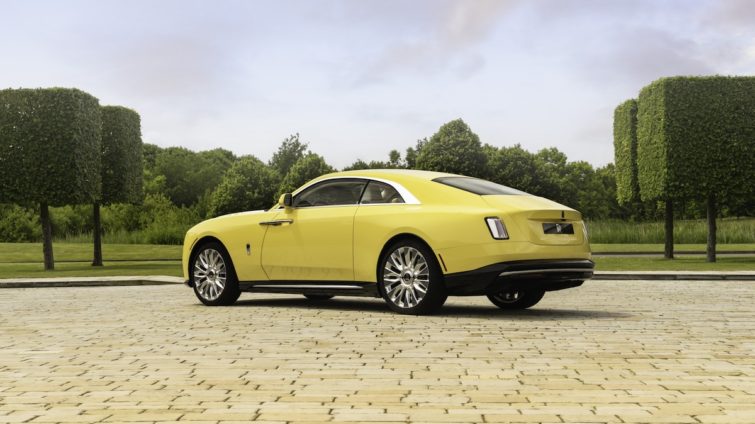 Rolls-Royce Spectre Semaphore