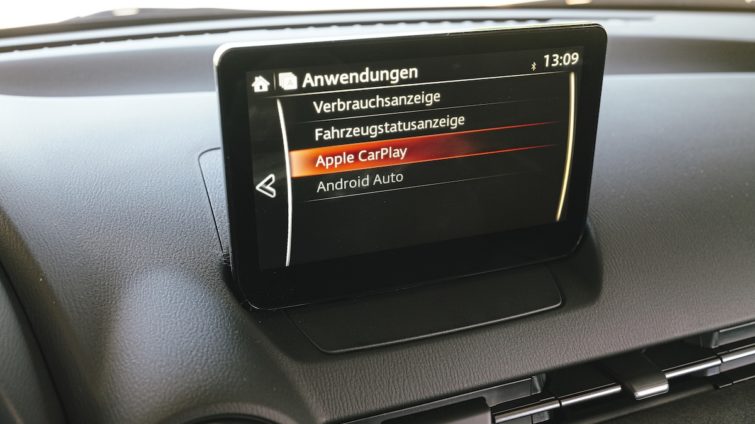 Apple CarPlay