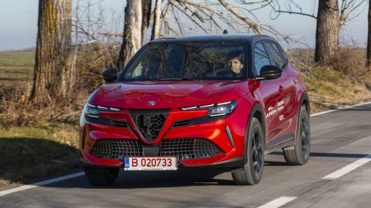 Alfa Romeo Junior 2025