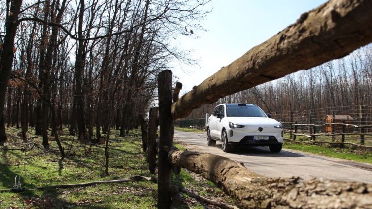 test Volvo EX90 2025 Singureni Manor