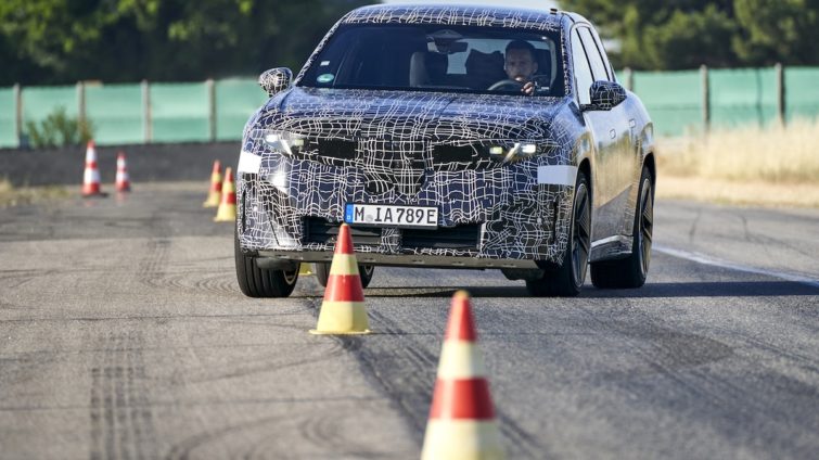 BMW iX3