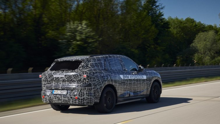 BMW iX5 Hydrogen 2028