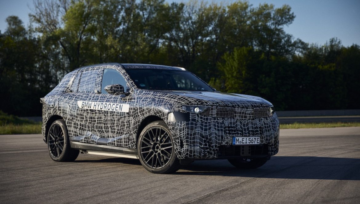 BMW iX5 Hydrogen 2028