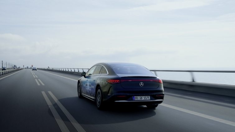 Mercedes EQS cu baterie solid state