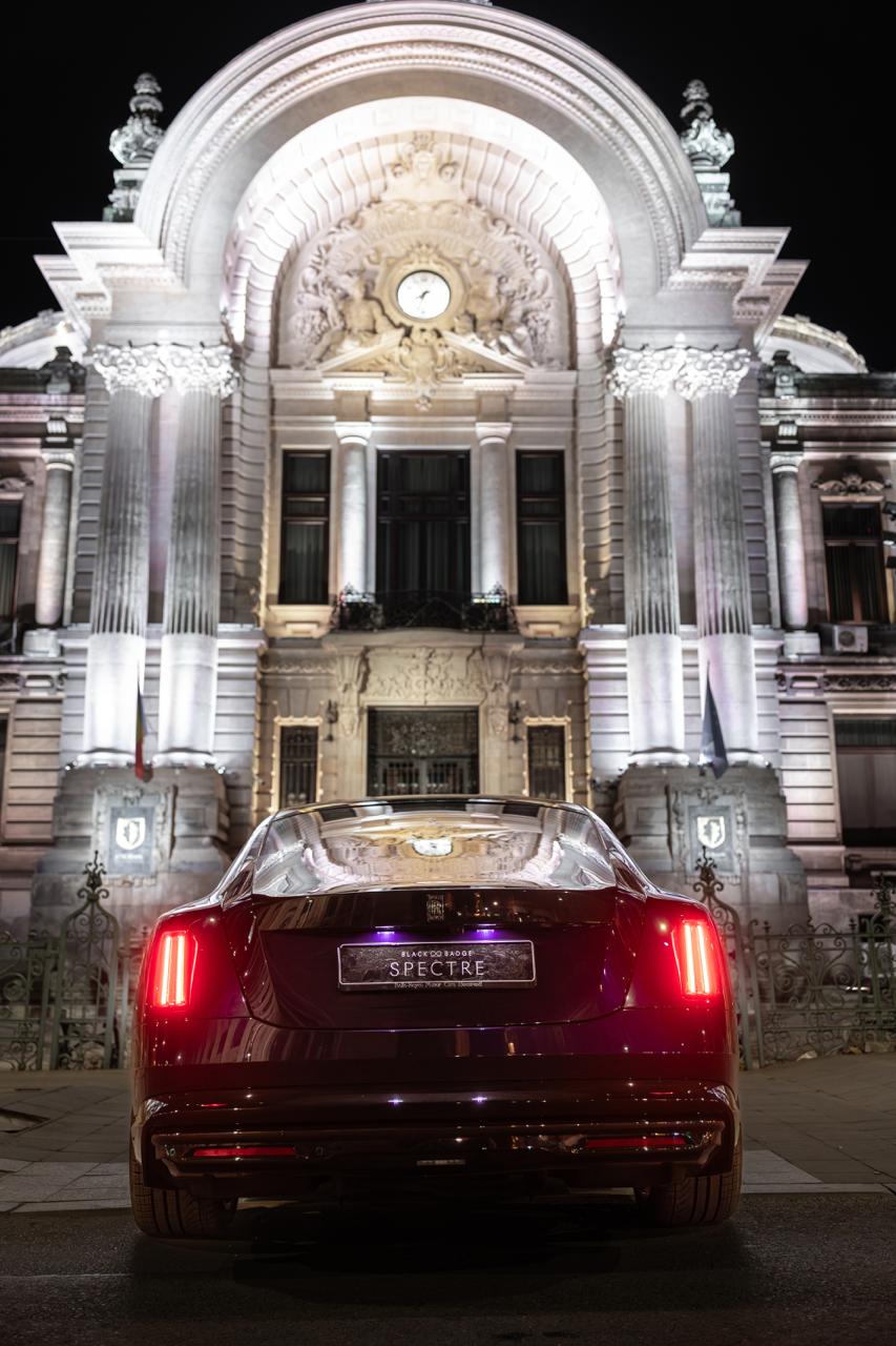 Rolls-Royce Spectre Black badge