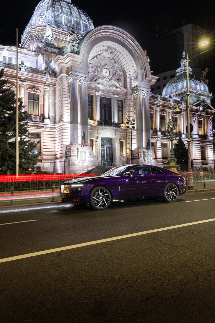 Rolls-Royce Spectre Black badge
