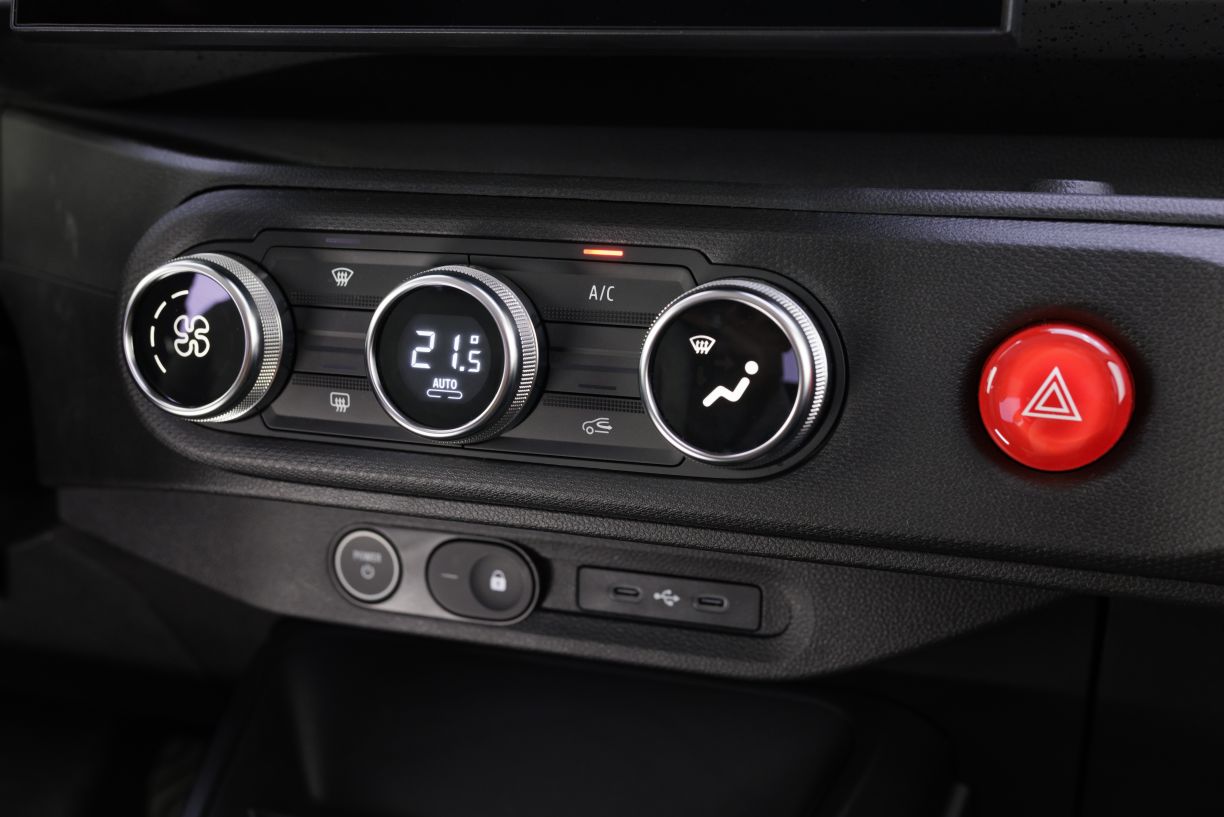 2025 Renault Twingo E-tech electric