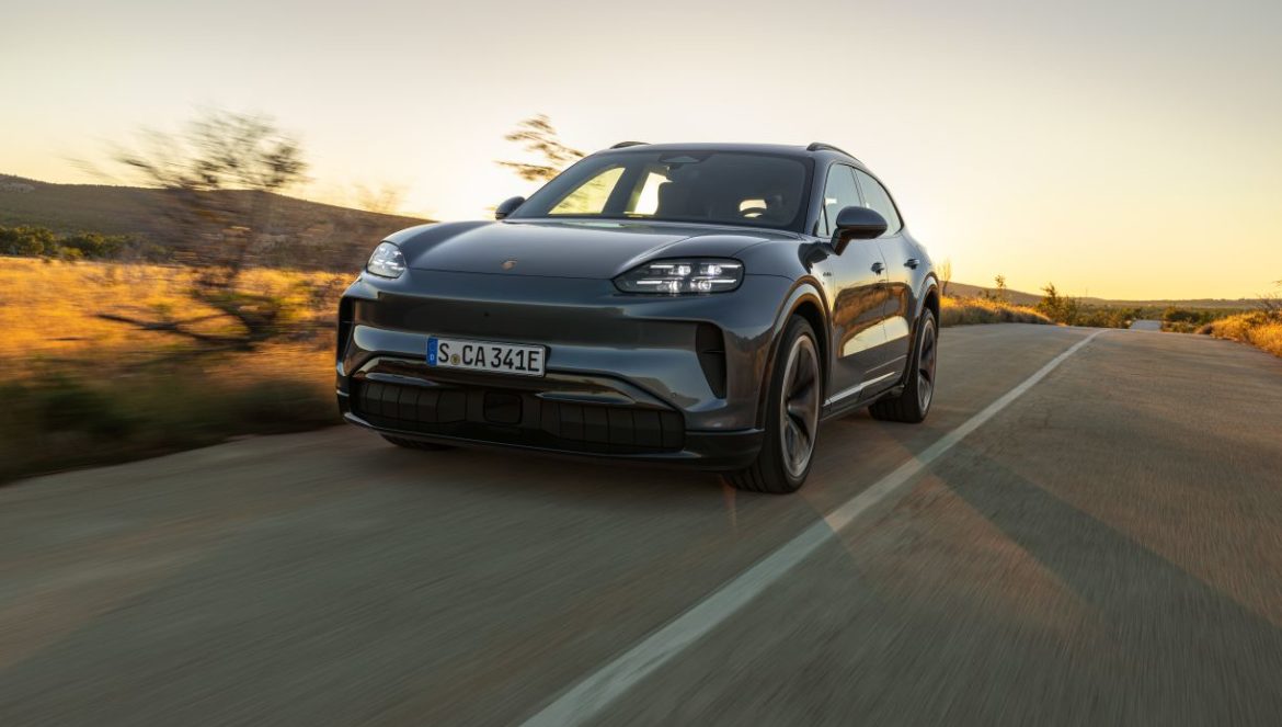 Porsche cayenne Electric