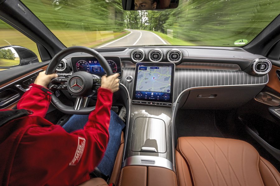 Test comparativ Audi Q5 TDI Quattro, BMW X3 20d xDrive, Mercedes GLC 220d 4Matic, VW Tayron 2.0 TDI 4Motion