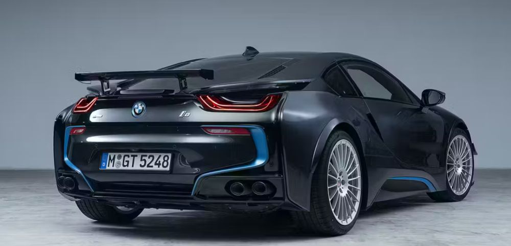Alpina Bi8 bazat pe BMW i8