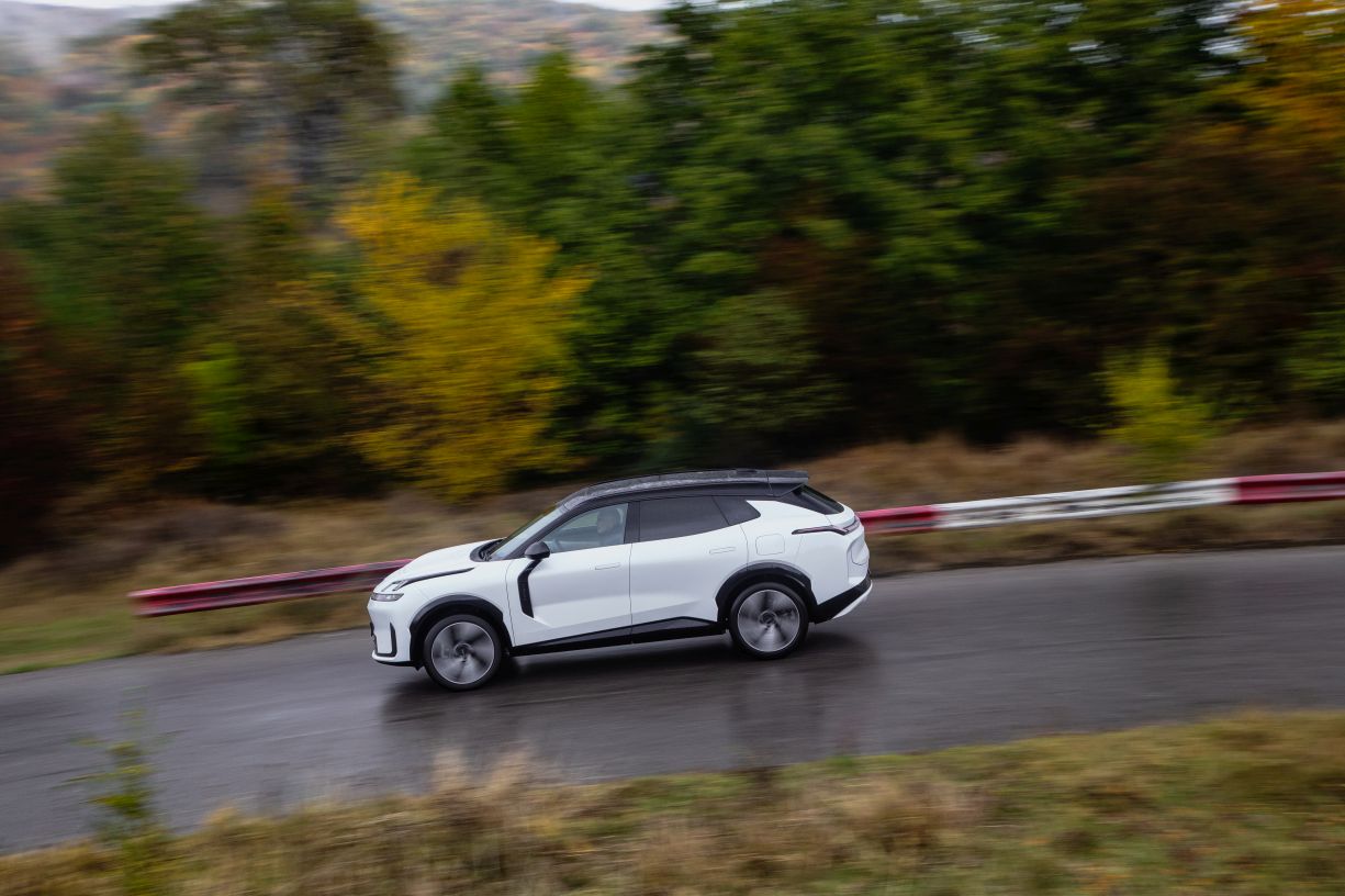 test Lynk&Co 08