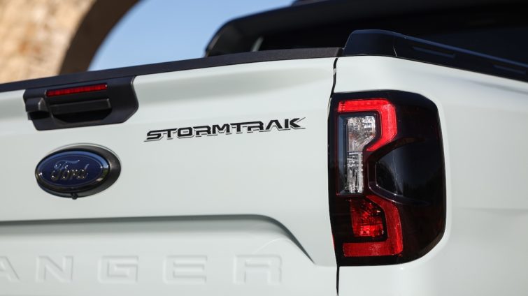 Ford Ranger PHEV - test