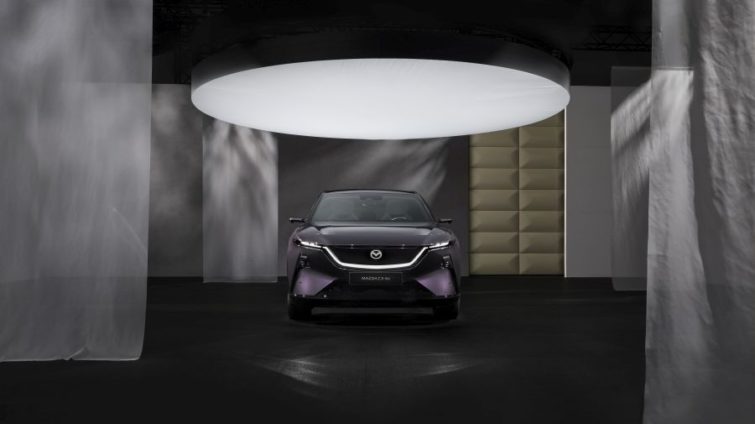 Mazda CX-6e 2026