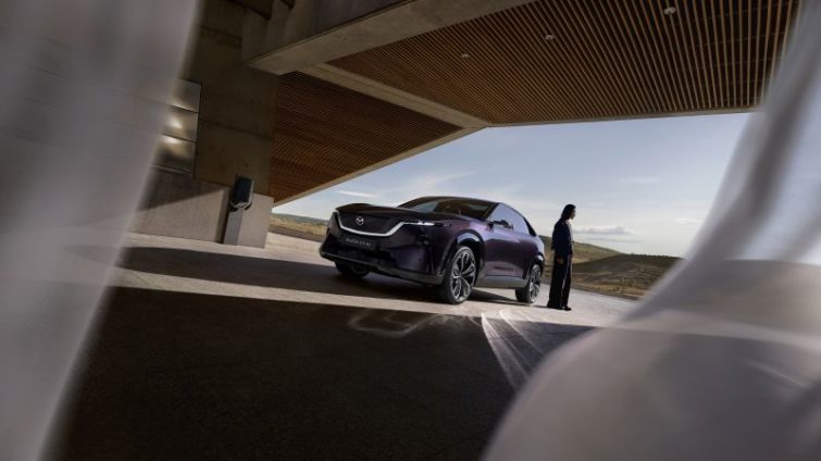 Mazda CX-6e 2026