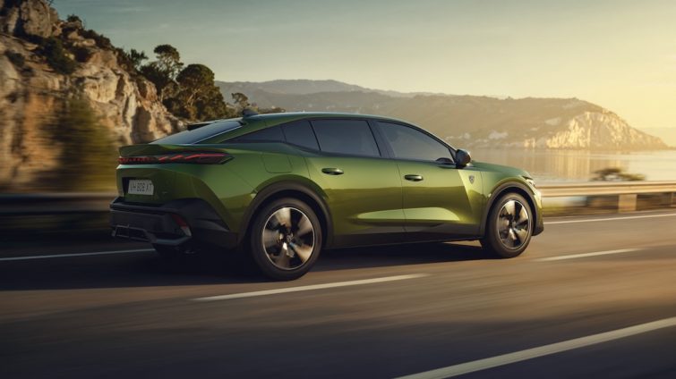 Peugeot 408 facelift 