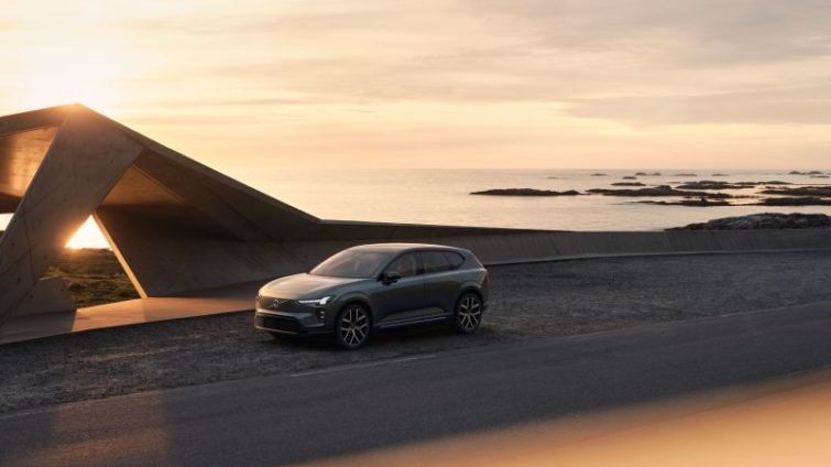 Volvo EX60 2026