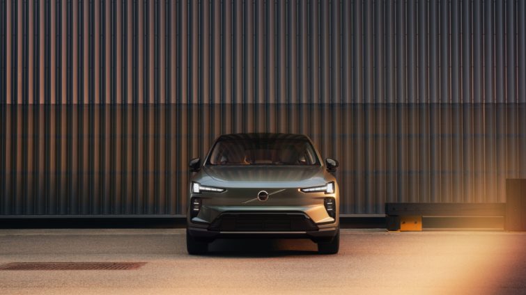 Volvo EX60 2026