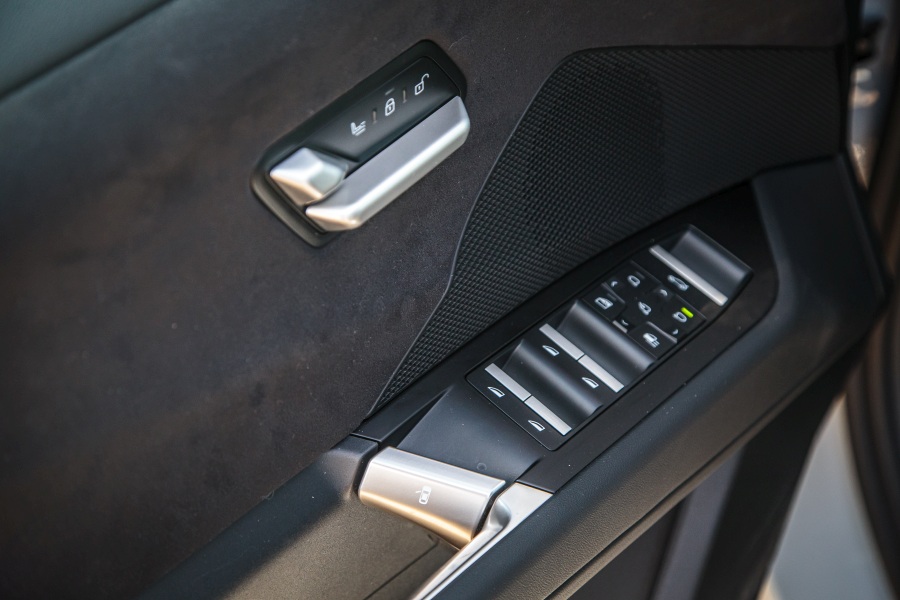 test BMW iX3 50 xDrive