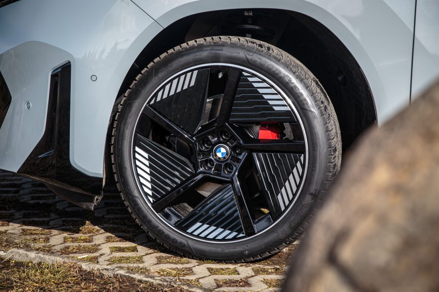 test BMW iX3 50 xDrive