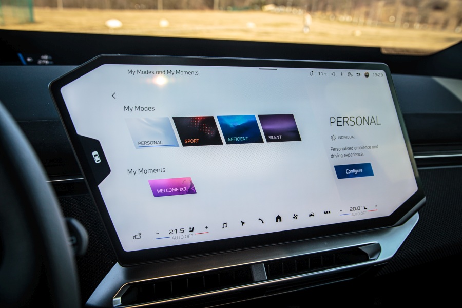 test BMW iX3 50 xDrive