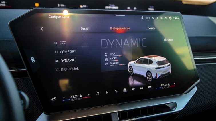 test BMW iX3 50 xDrive