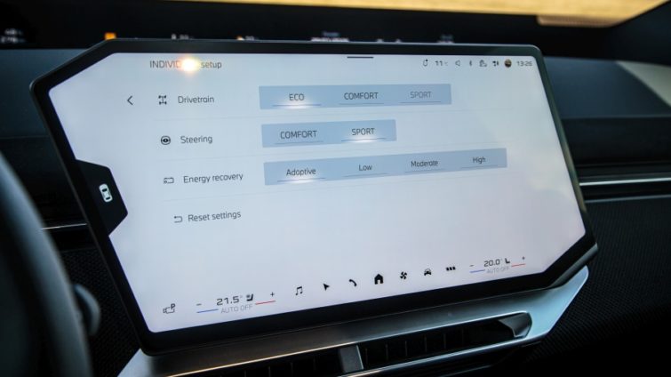 test BMW iX3 50 xDrive