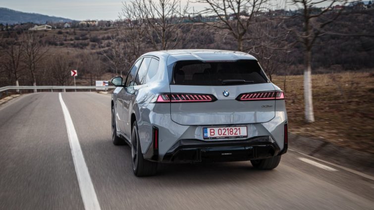 test BMW iX3 50 xDrive